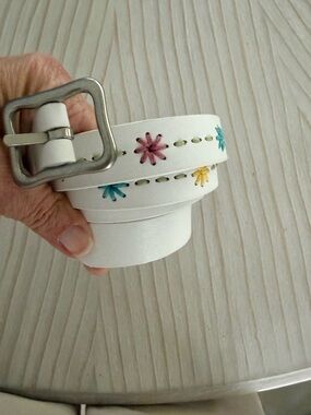 Dockers White Leather Belt with Multicolor Floral Stitching Vintage Size L